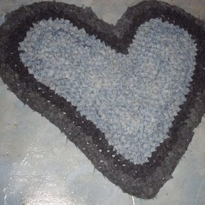 The Secret to Crocheting Flat Circular, Oval or Heart-shaped Rag Rugs Every Time