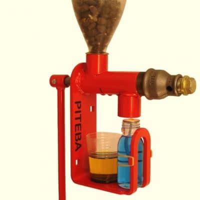 Extracting oil from flaxseed and other vegetable seeds