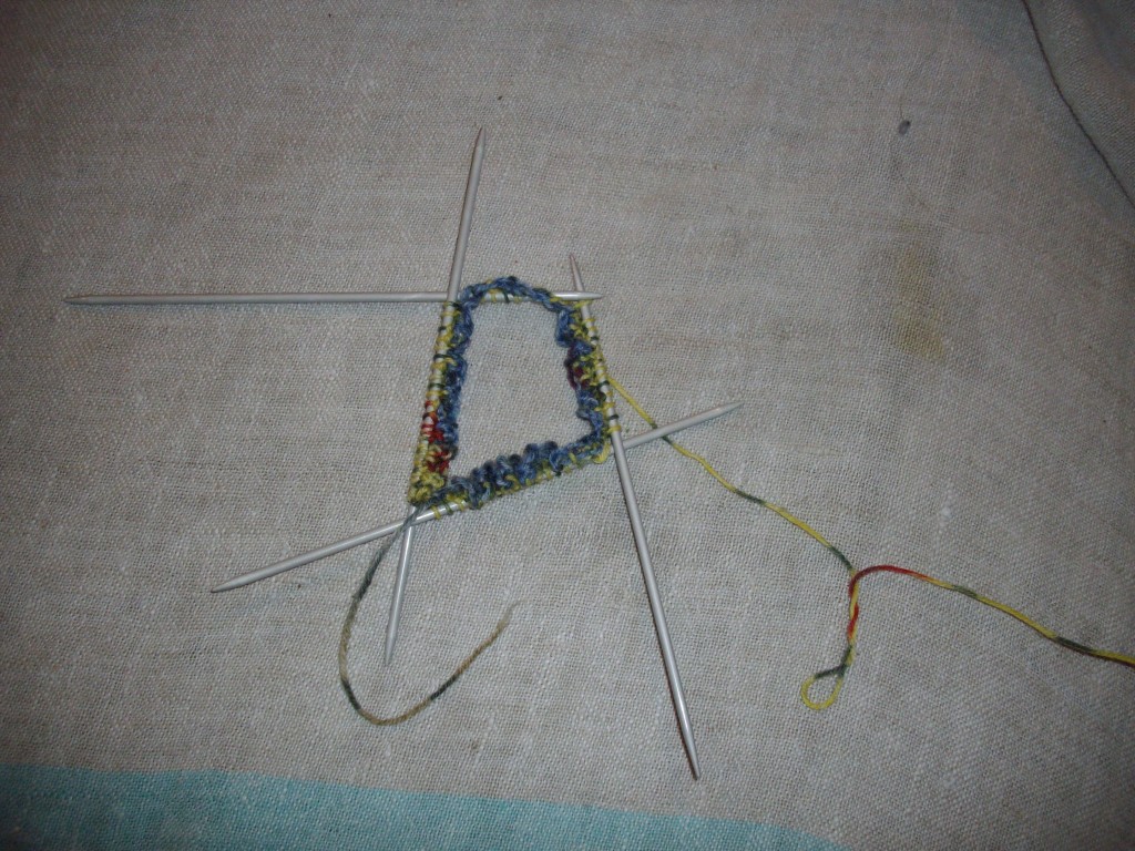 how to knit socks cast on