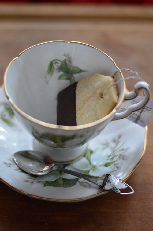 tea bag cookie in a tea cup