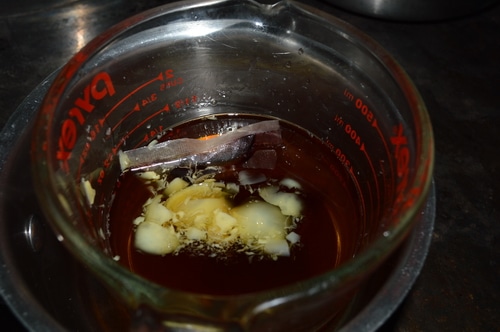 lip balms dyeing the oils