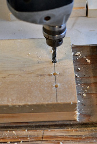 Make a bluebird house from only 1 board