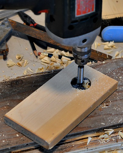 Make a bluebird house from only 1 board
