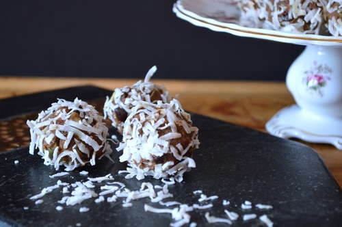 These pumpkin spice energy balls are made without added sweetening. They have just a hint of sweetness to curb your cravings, while satisfying the need for a pick-me-up in the afternoon slump. Make them in just 15 minutes. They taste better if you chill them before eating them.