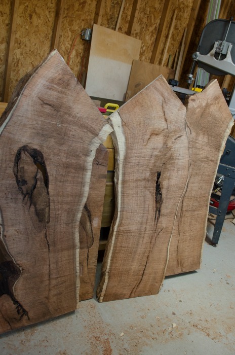 When a tree falls in an urban area a DIYer will mill it and then dry it using these best practices to season lumber from downed trees.
