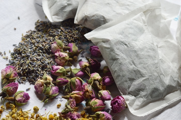 Herbal bath tea soothes and cools summer skin rashes, bites, and minor sun burns, while it calms and relaxes. You can make it in minutes from the herbs in your garden. This DIY herbal bath tea project makes a lovely and unique gift for those who could use a little spa time in their hectic schedule. Bring the healing power of herbs to your bathing rituals.