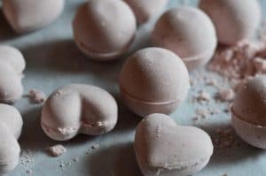 homemade bath bombs