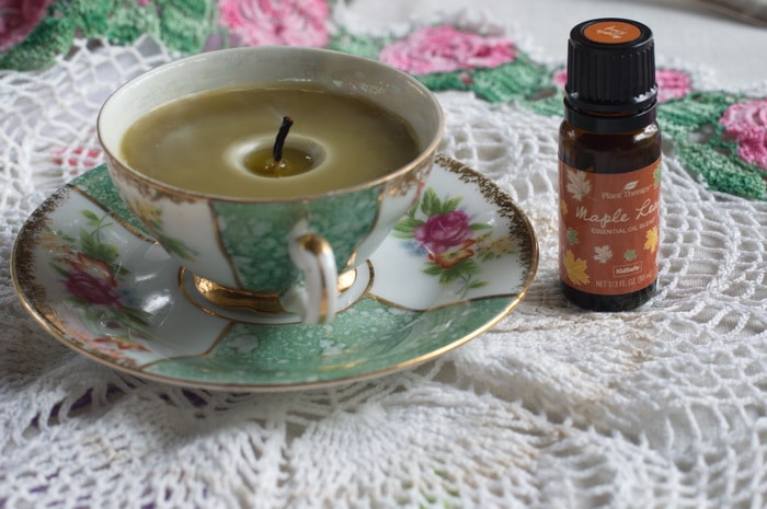 Teacup candles create an instant hygge home atmosphere. 