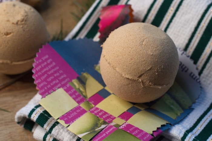 Gold, frankincense, and myrrh bath bombs are the perfect DIY gift for your BFF, secret santa, office party, or any where you need a little luxury without the price tag.  Make them in an afternoon for a quick stocking stuffer or DIY gift.