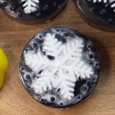 Snowflake Melt and Pour Soap that’s Fast and Fun to Make